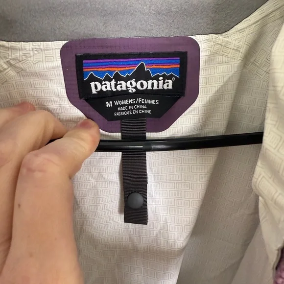 Patagonia Torrentshell Women’s rain Jacket H2 No Windbreaker size medium purple - Picture 5 of 11